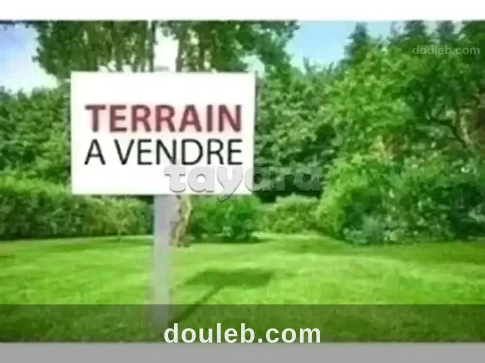 Terrain à chotrana 1 à Ariana