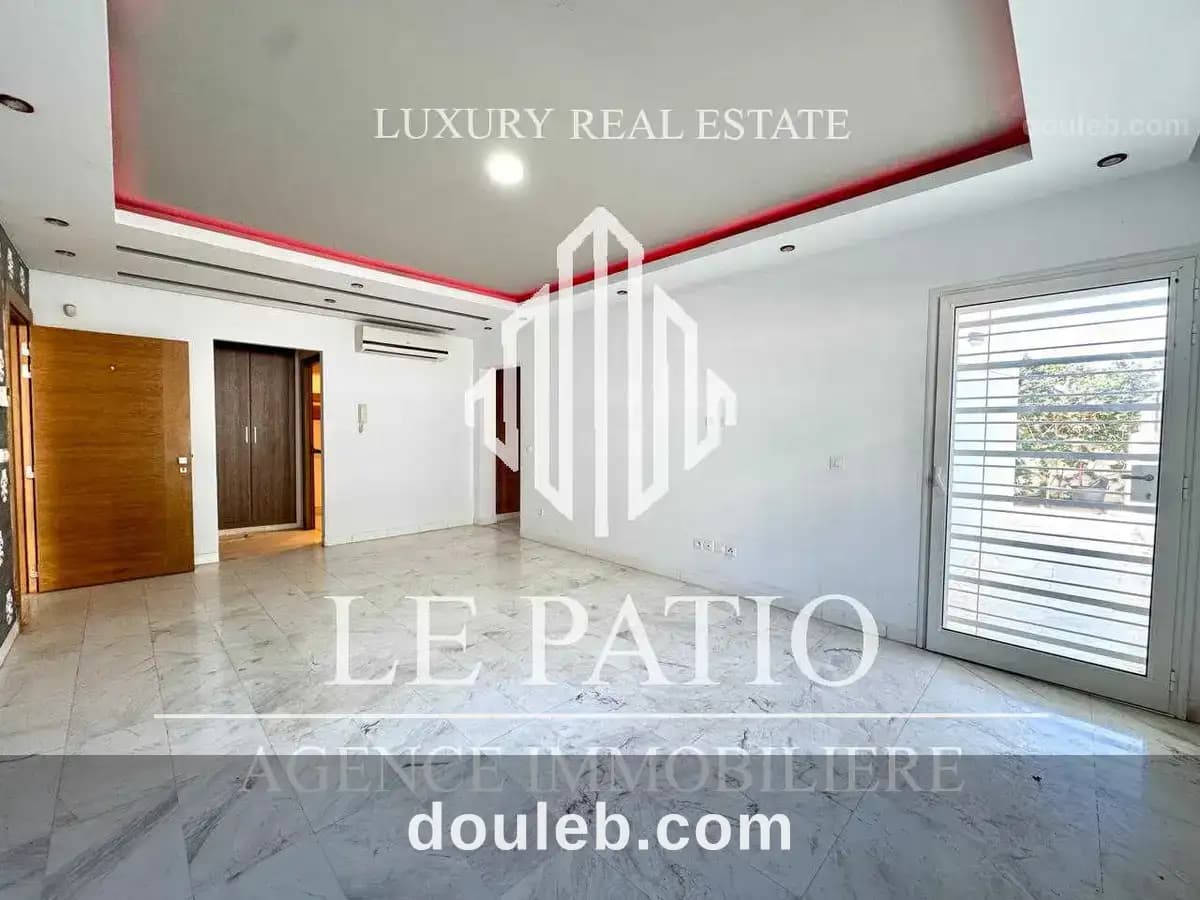 Appartement s2 a la soukra avec un petit jardin à Ariana