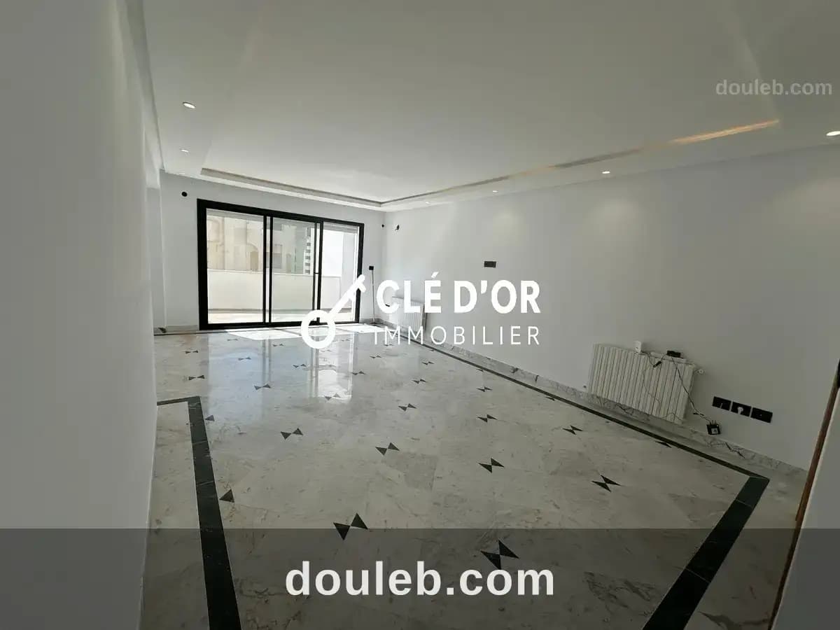 S3 au lac 1 à Tunis