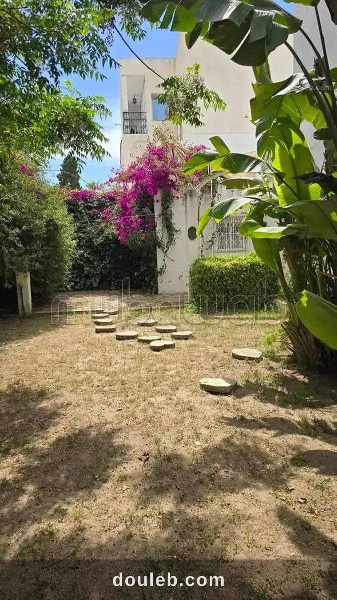 Villa à la marsa ennassim à Tunis