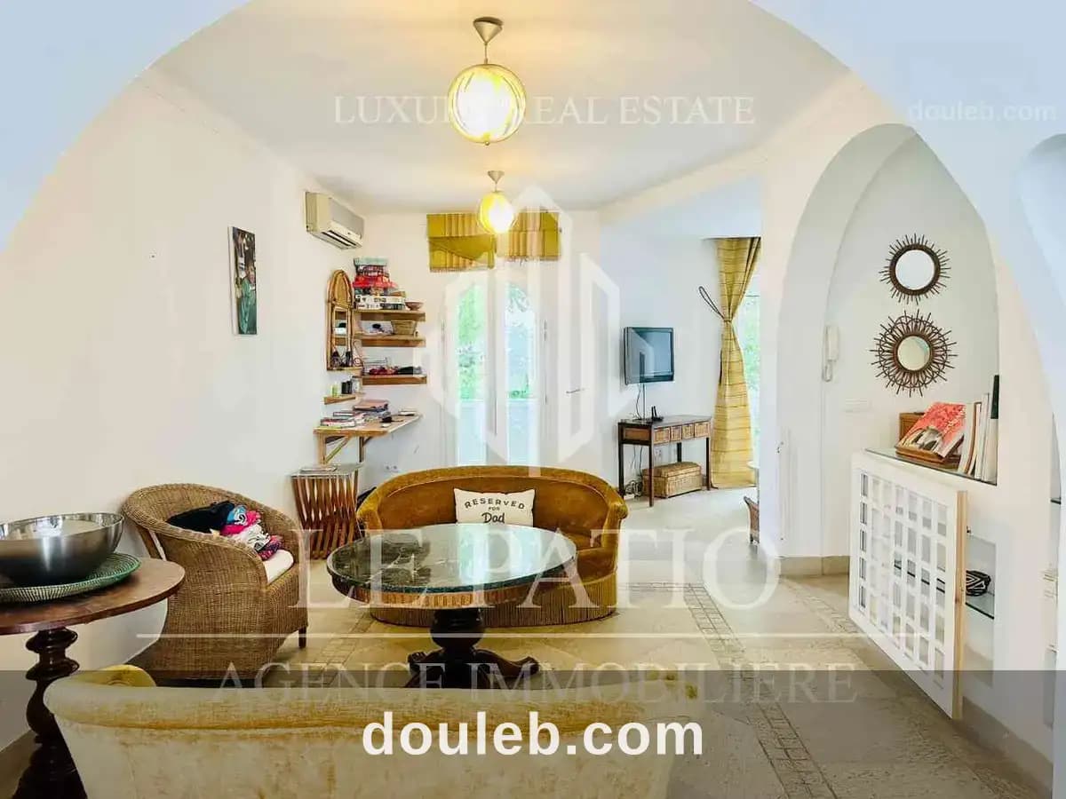 Triplex s3 meublé à la marsa ville à Tunis