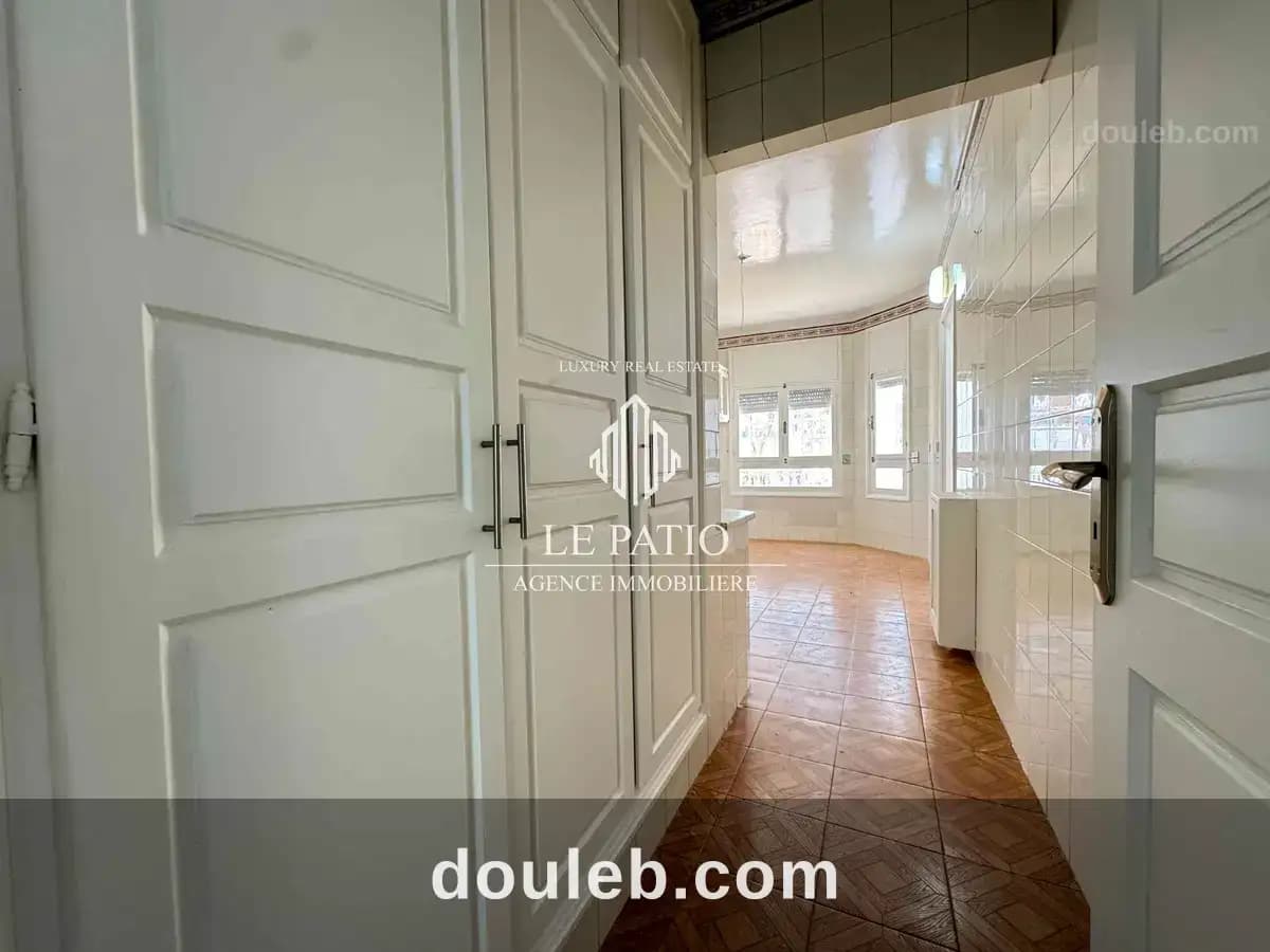 Appartement s3 avec grand jardin a la marsa - Miniature 3
