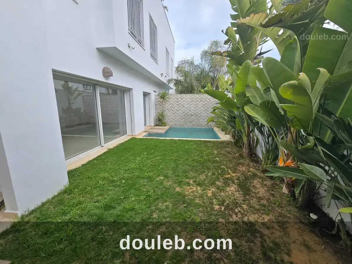Villa s4 gammarth à Tunis