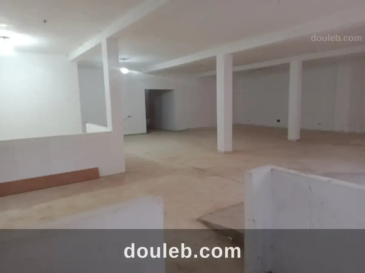 Divers surface dépôts à la soukra à Ariana
