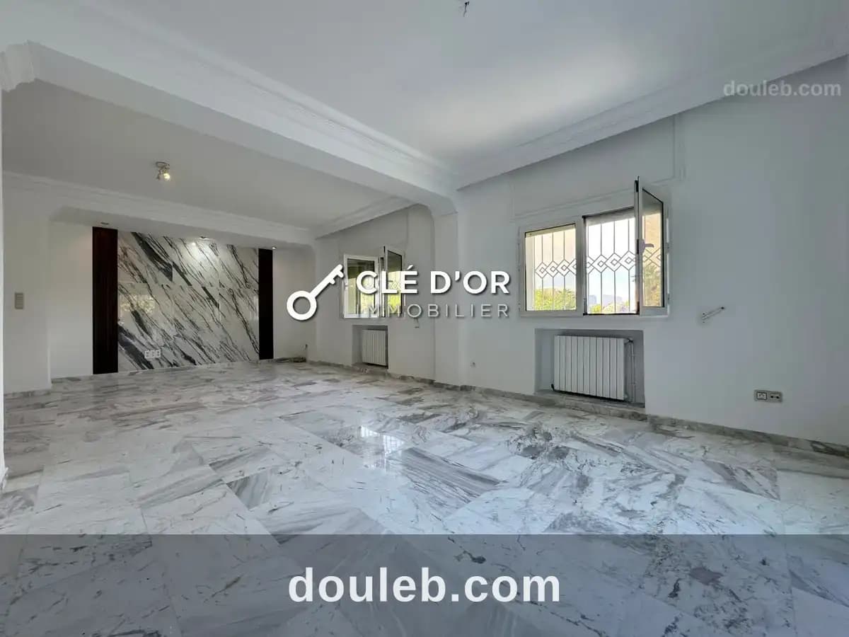 Villa l s4 à gammarth à Tunis