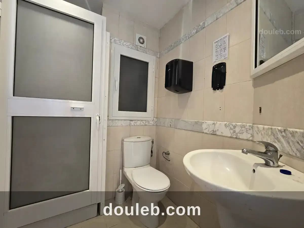 Appartement s1 pour usage bureautique - Miniature 4