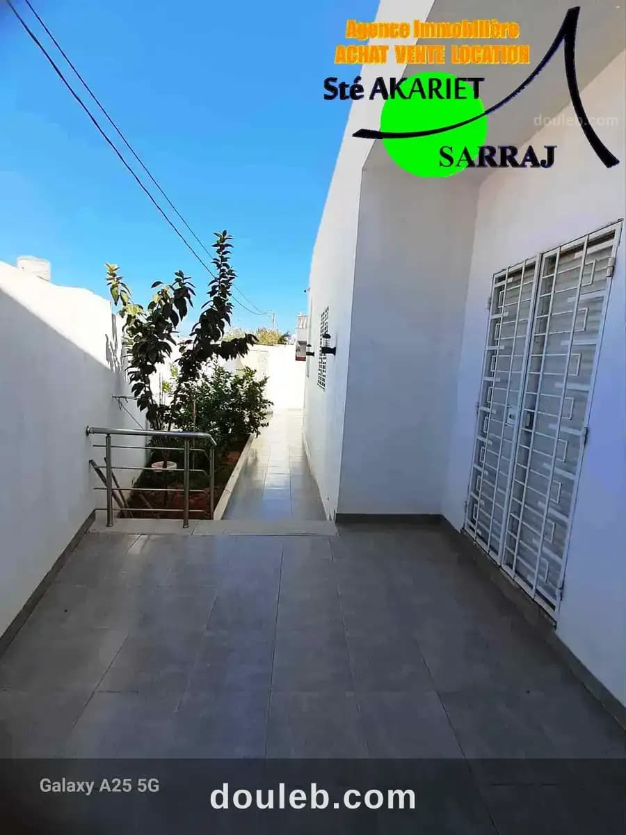 Nouvelle villa à khzema ouest pas loin hamadi abid - Miniature 4