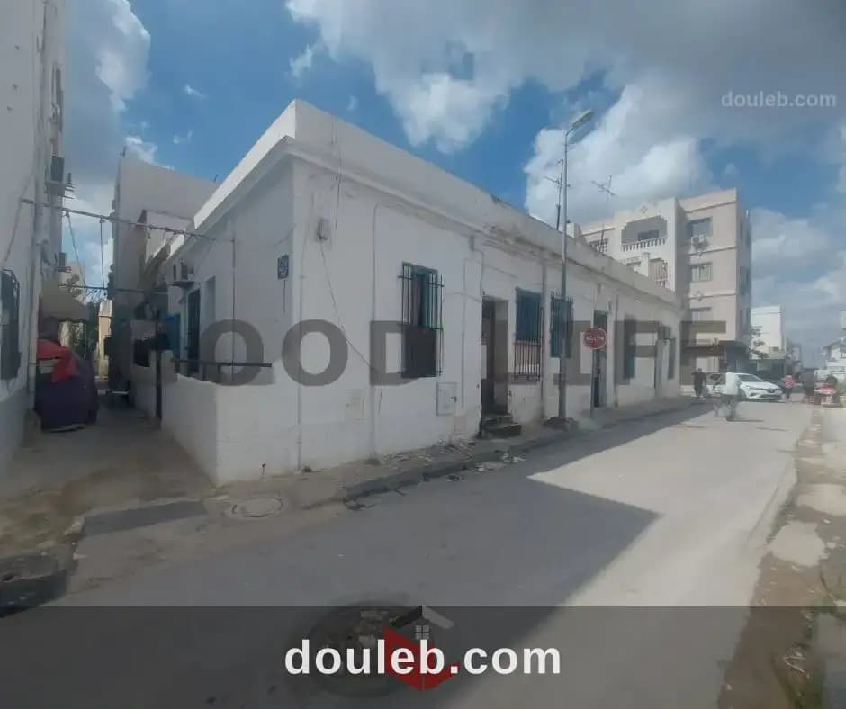 Terrain à la goulette à Tunis