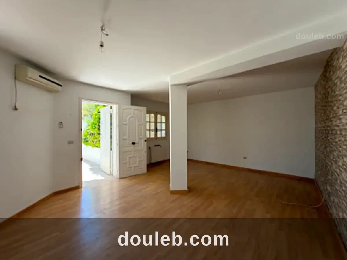 Rez de chaussée de villa s1 à ennasr 2 à Ariana