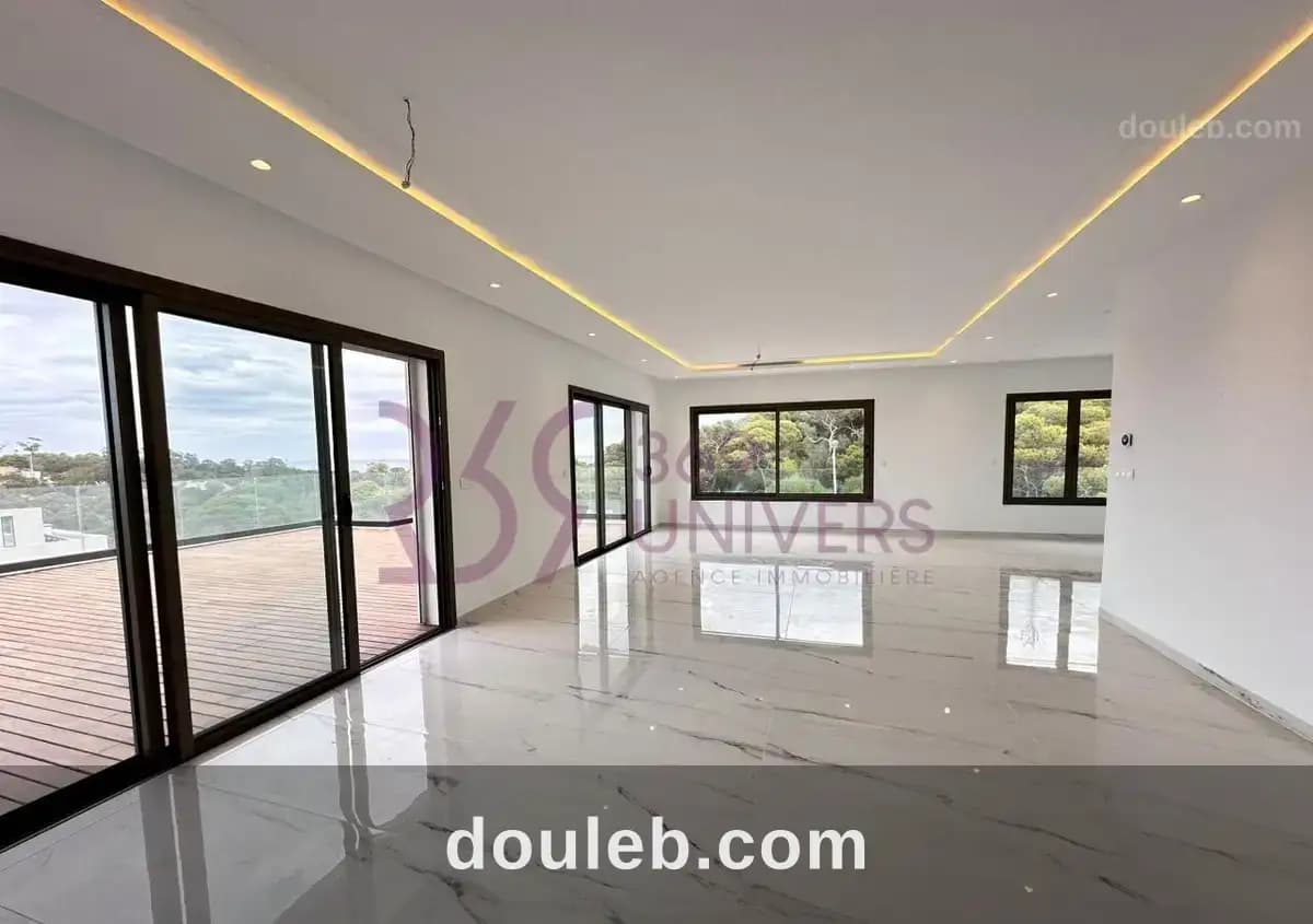 Penthouse avec vue sur mer à gammarth ref ra045 à Tunis