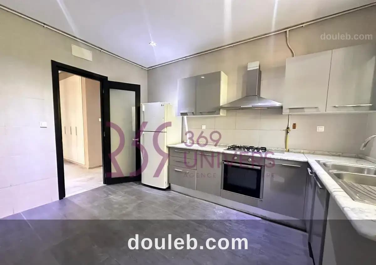 Appart s3 avec terrasse à la marsa ref ra082 à Tunis