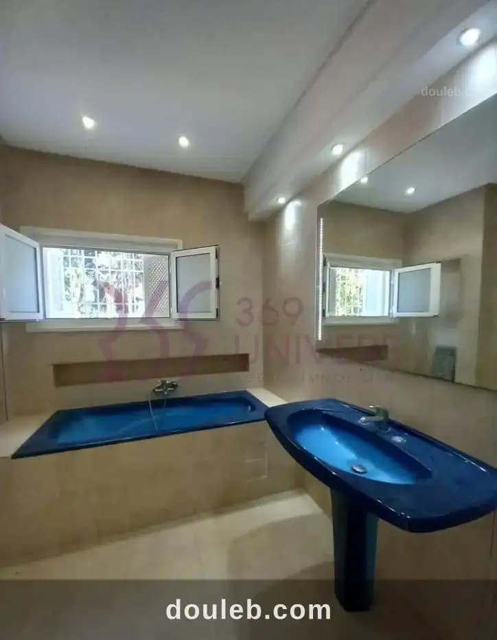 Villa avec piscine à gammarth ref rh038 - Miniature 5