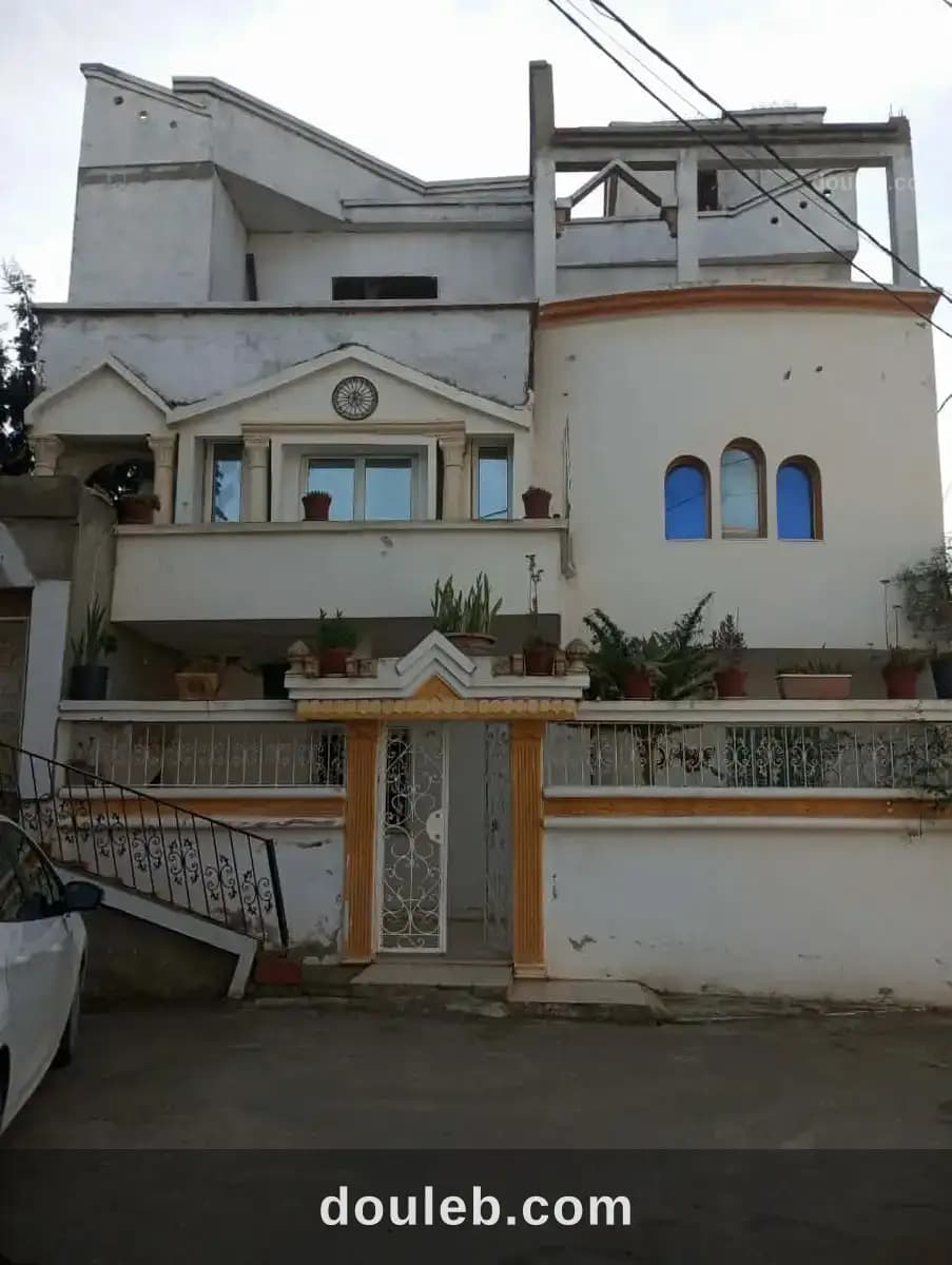 Av 3 étages de villa à bareket sehel à Nabeul