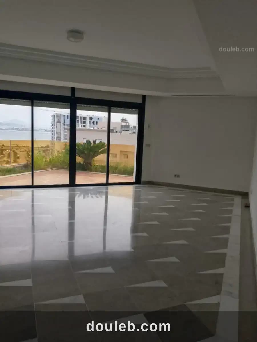 Beau duplex vue lac à Tunis