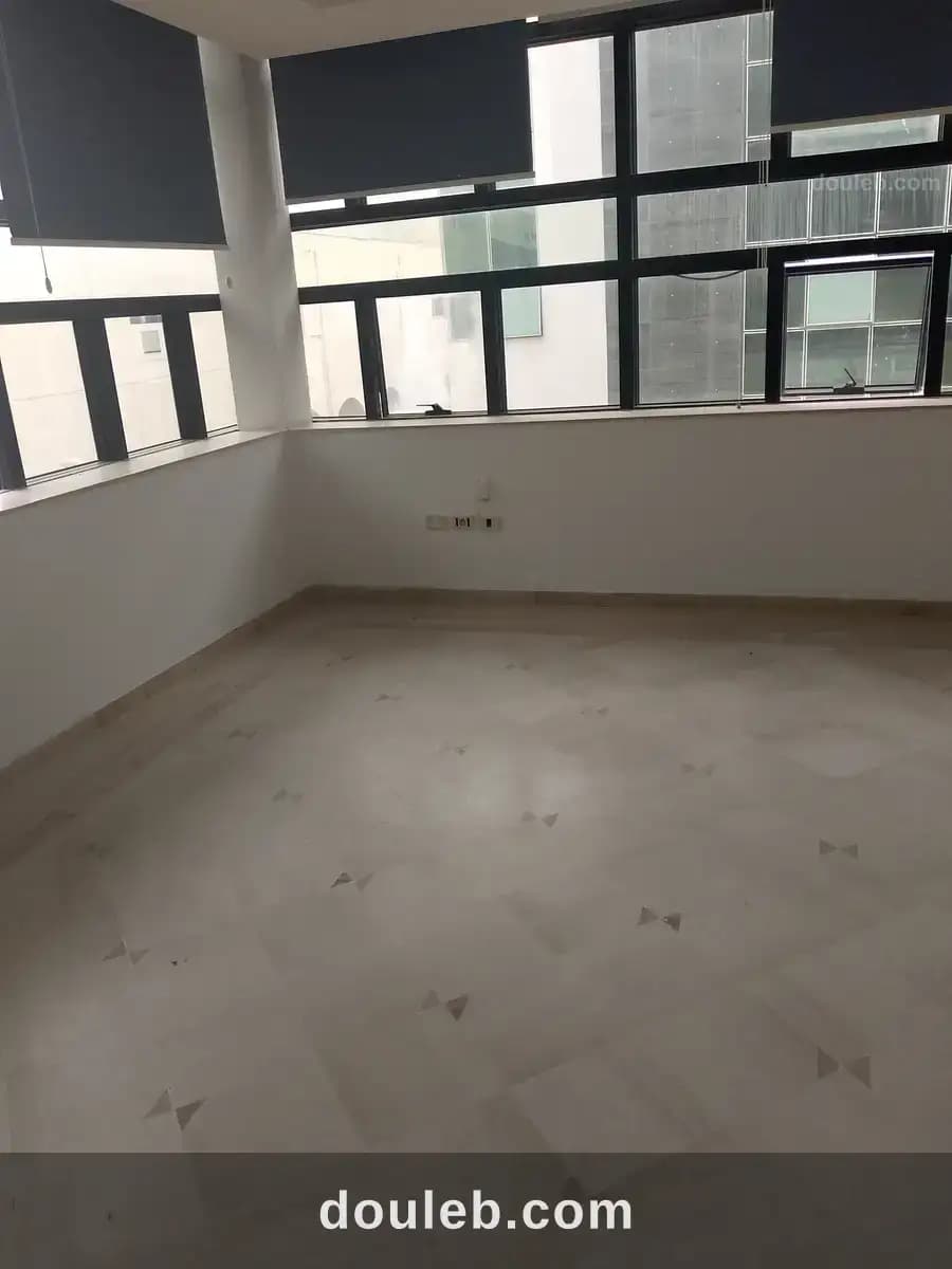 Un beau bureau ou cabinet à Tunis