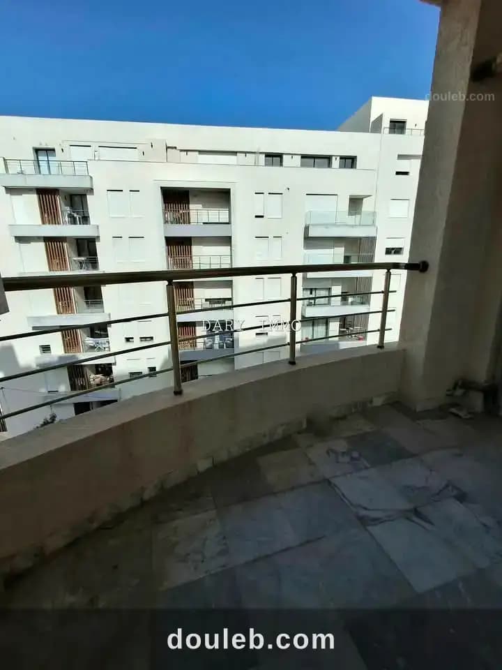 Appartement s1 spacieux à ain zaghouan à Tunis