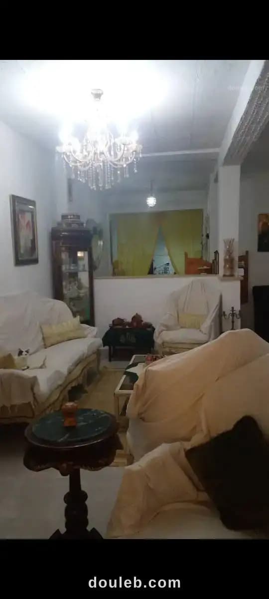 Villa jumelée de trois niveaux au mourouj 5 à Ben Arous