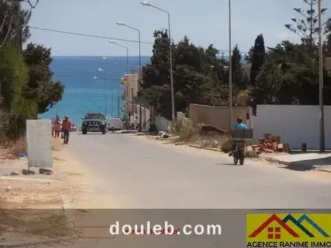 Terrain a la plage de 301m2 a la plage el haouaria à Nabeul
