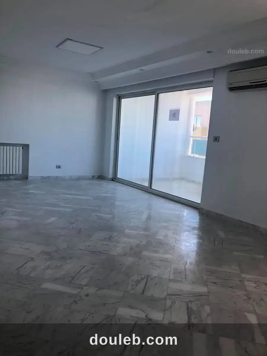 Bureau aménagé au lac 1 à Tunis