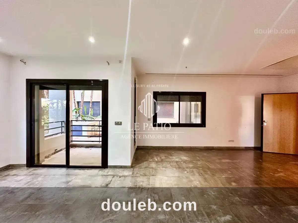Appartement s2 avec jardin à la marsa à Tunis