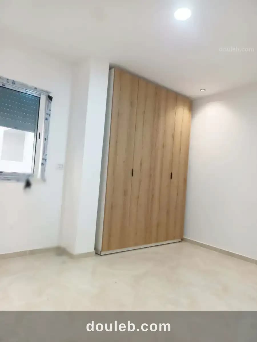 Appartement s1 rdc jamais habité - Miniature 4