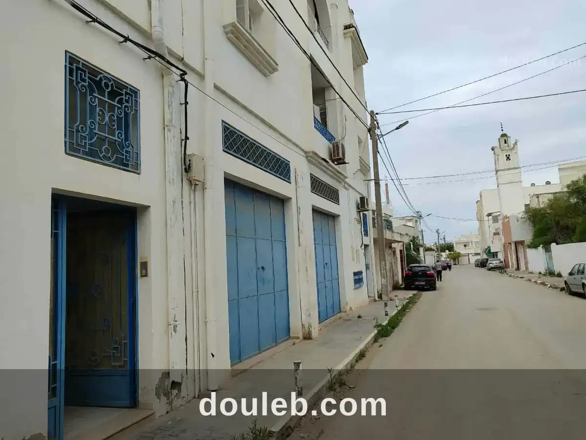 Local commercial de 600metre à la goulette casino à Tunis