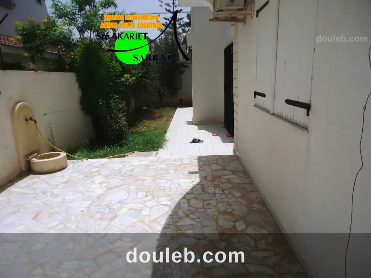 Villa rdc et 1ér étage à khzema ouest - Miniature 3
