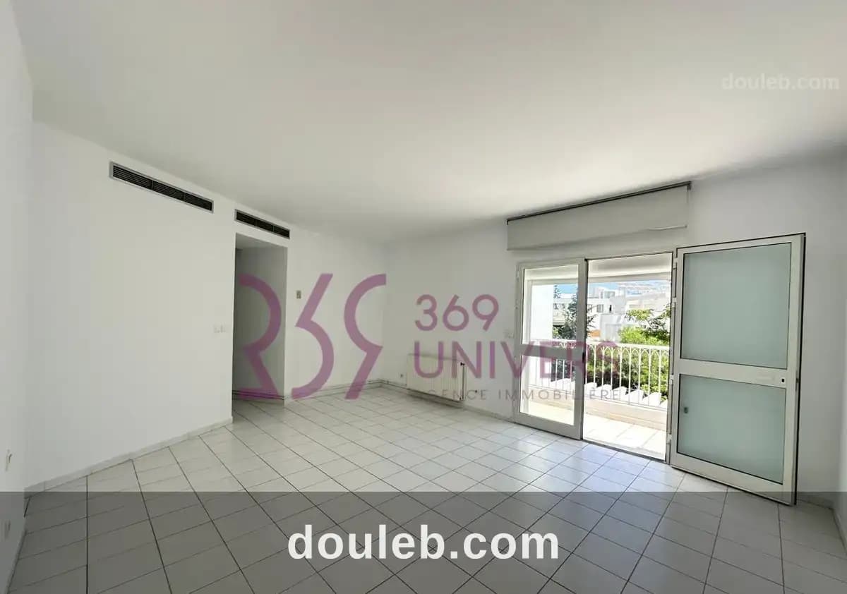 Villa avec piscine à gammarth ref rh115 à Tunis