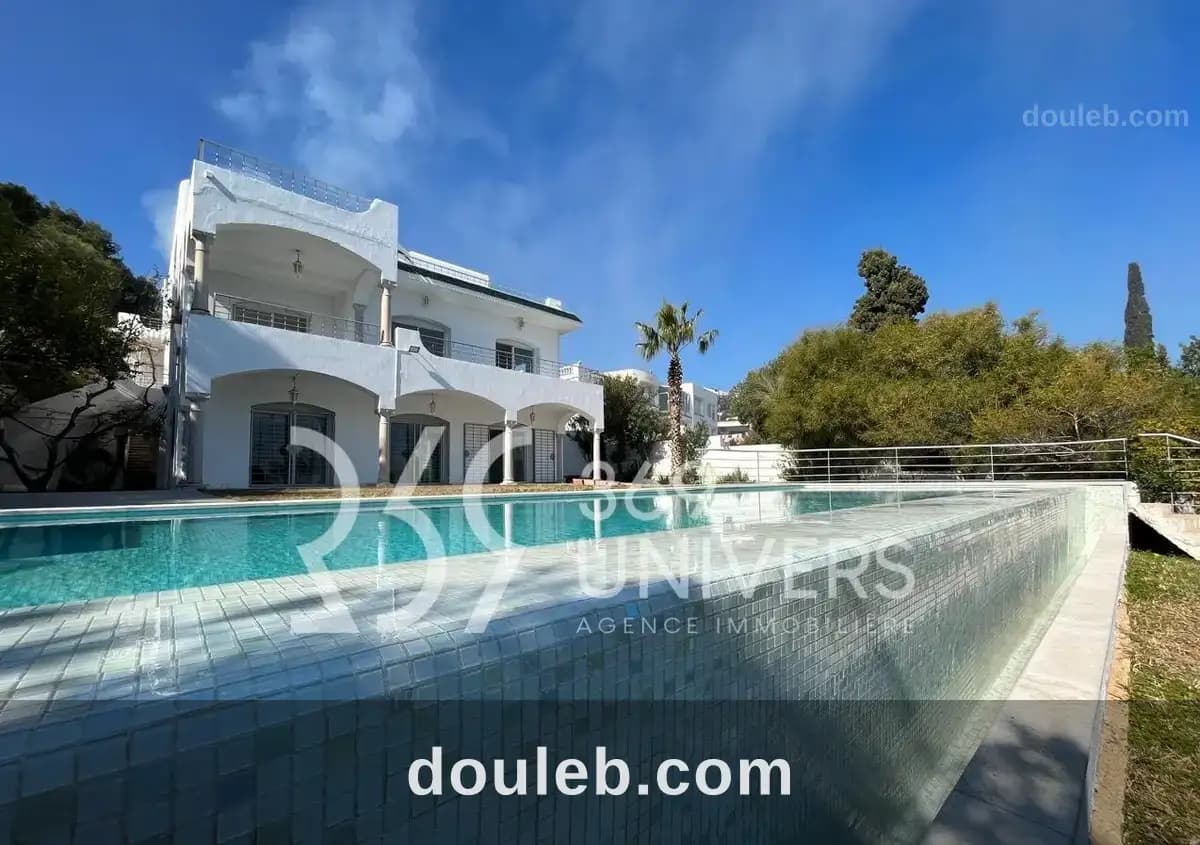 Villa avec vue sur mer à gammarth ref rh155 à Tunis