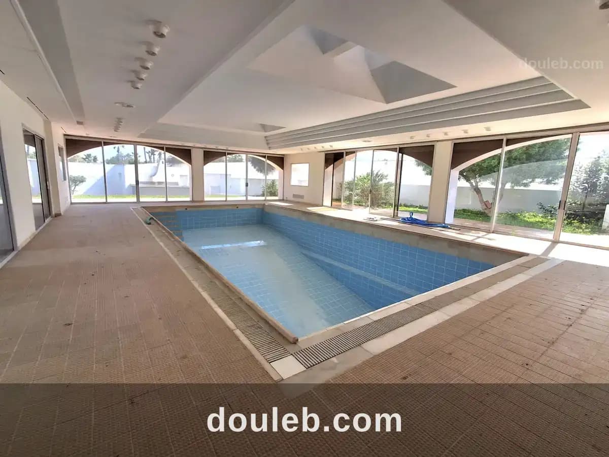 Villa s6 avec piscine et jardin à la soukra à Ariana