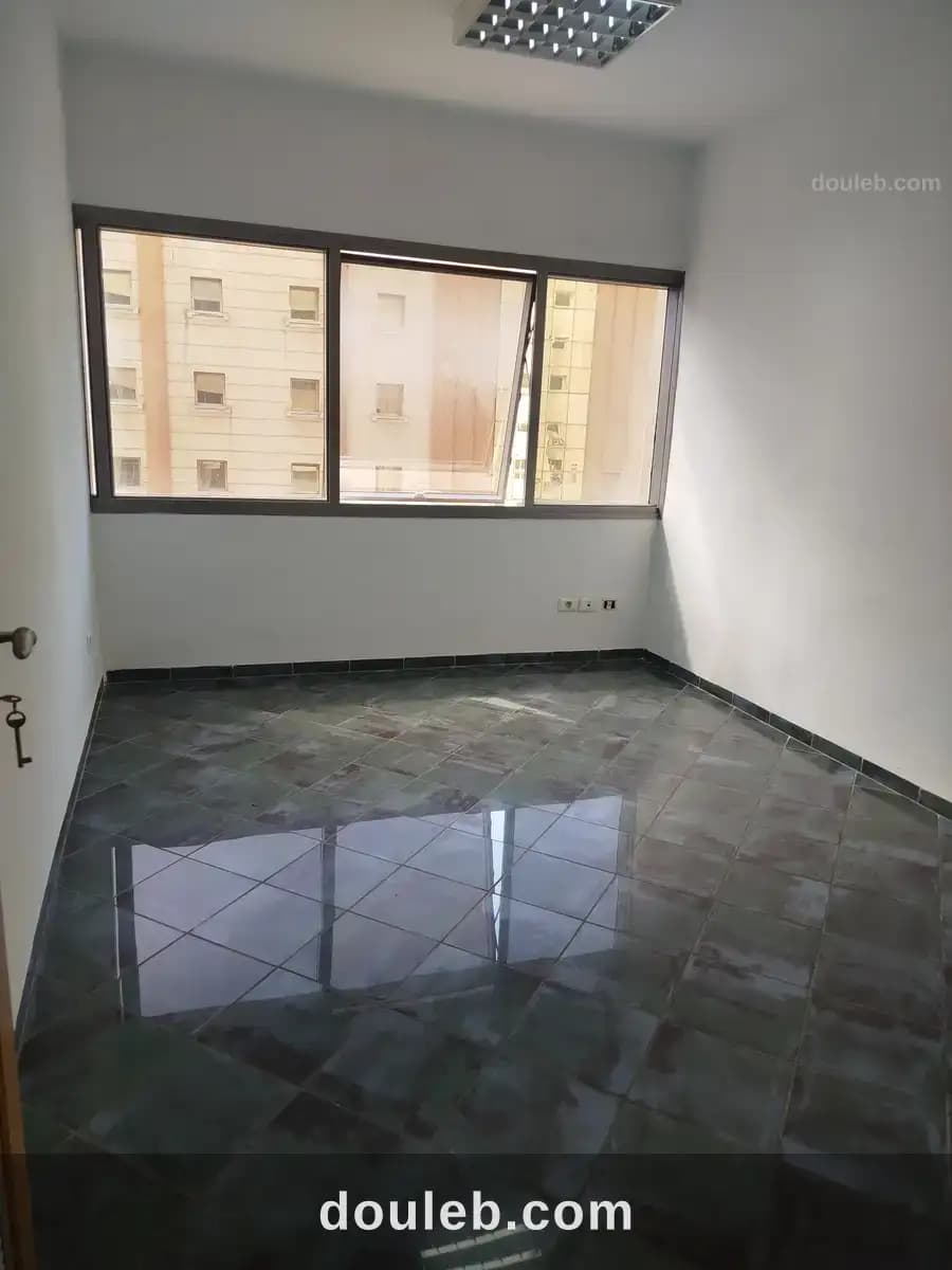 Bureau b2 2 à Tunis