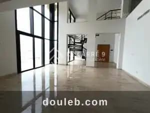Un duplex s4 avec piscine au lac 2 à Tunis