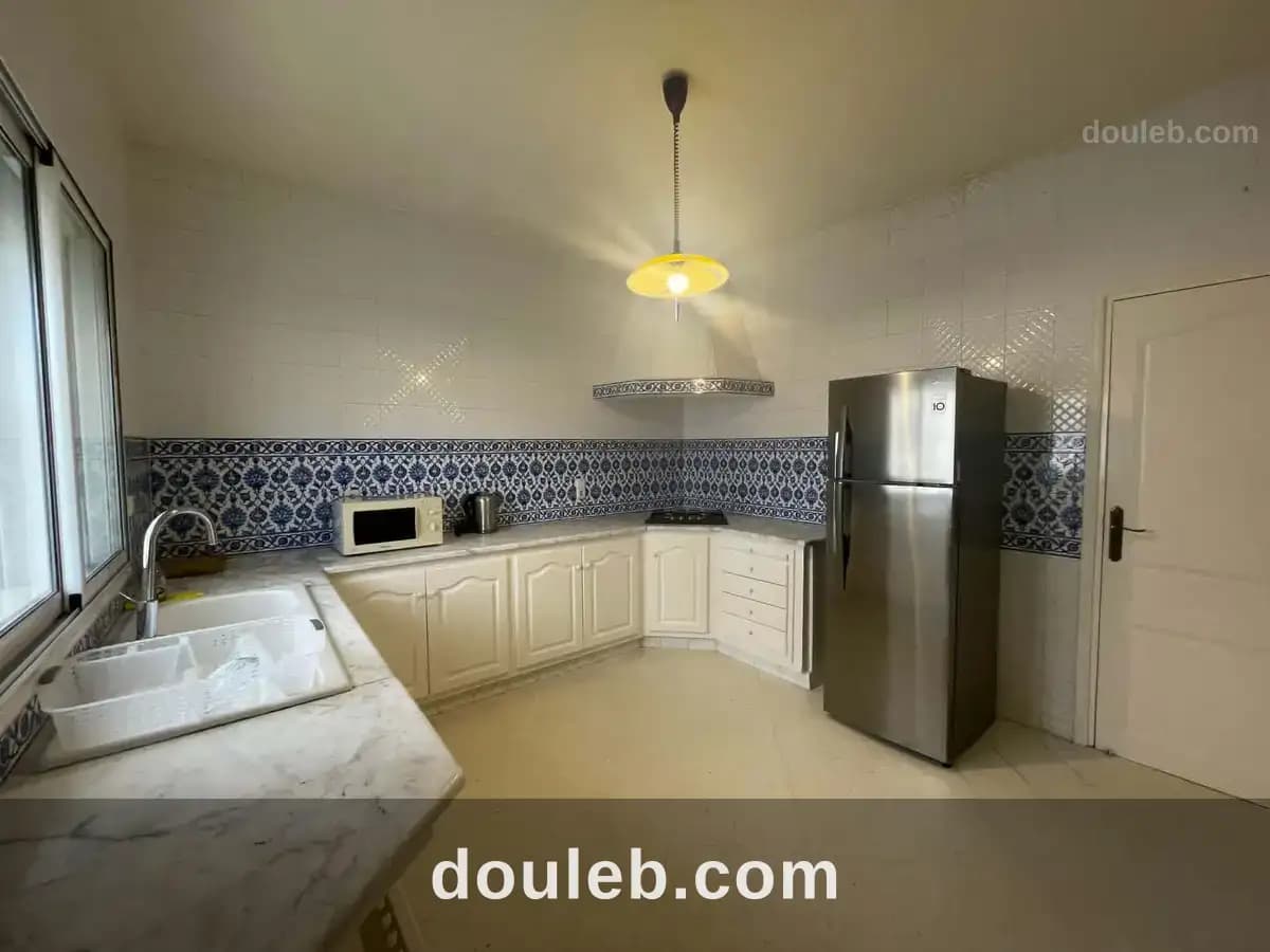 Etage de villa s3 meuble a la marsa à Tunis