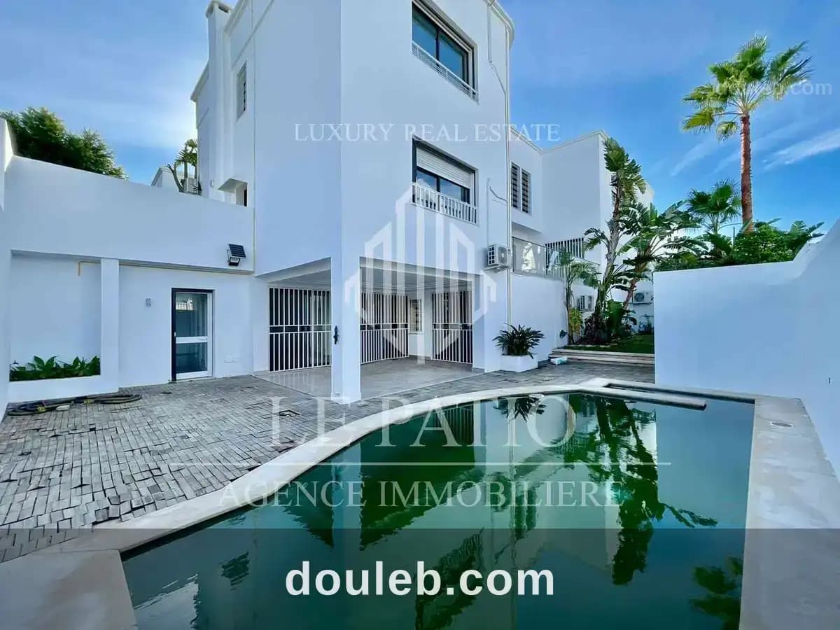 Villa a gammarth avec vue sur mer à Tunis