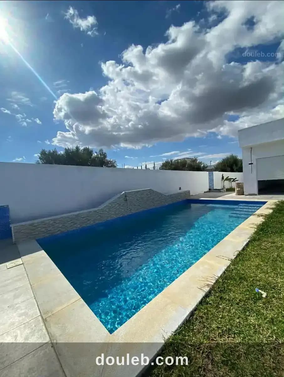 Av villa de 550mn et piscine à hammamet sud - Miniature 2