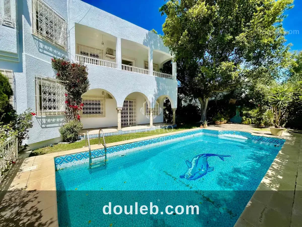 Villa avec jardin et piscine a gammarth à Tunis