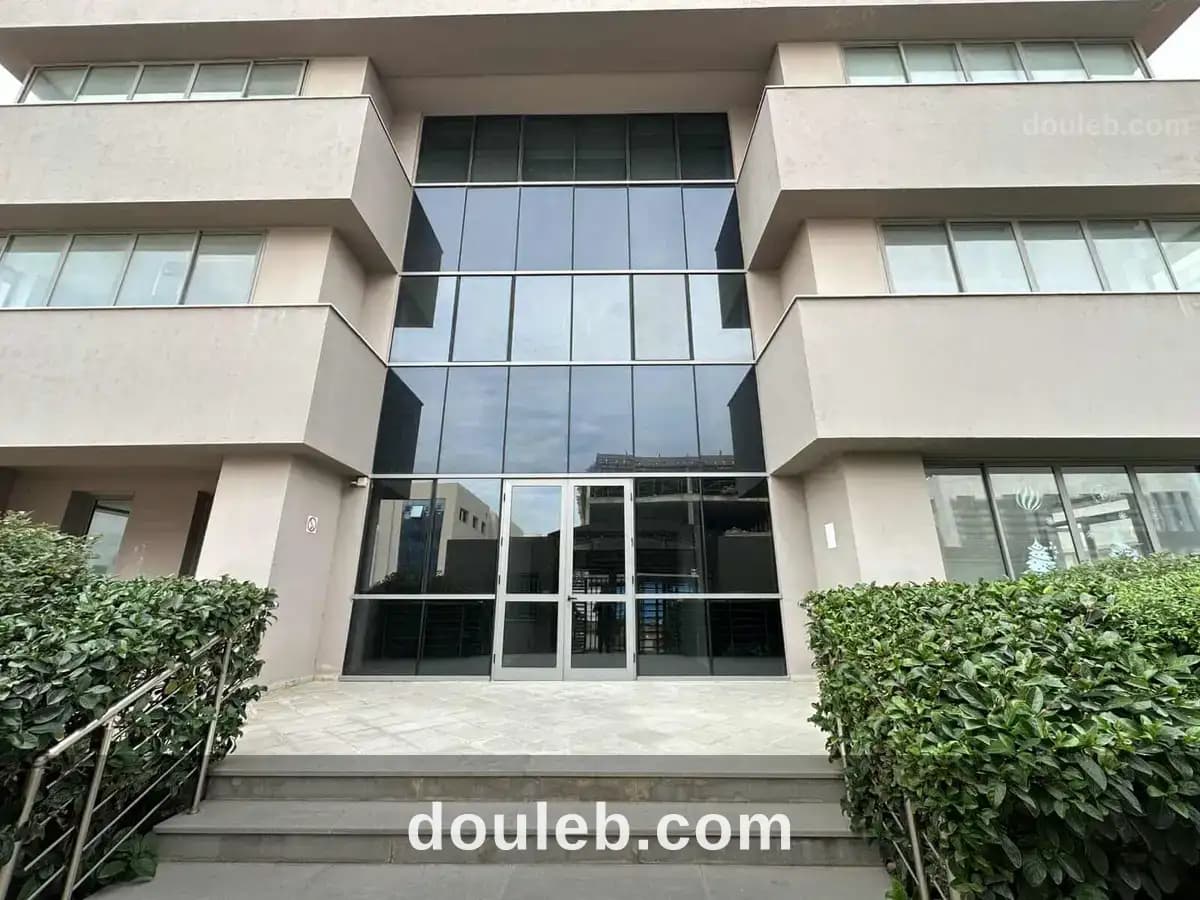 Immeuble r3 hst 3700 m au lac 3 à Tunis