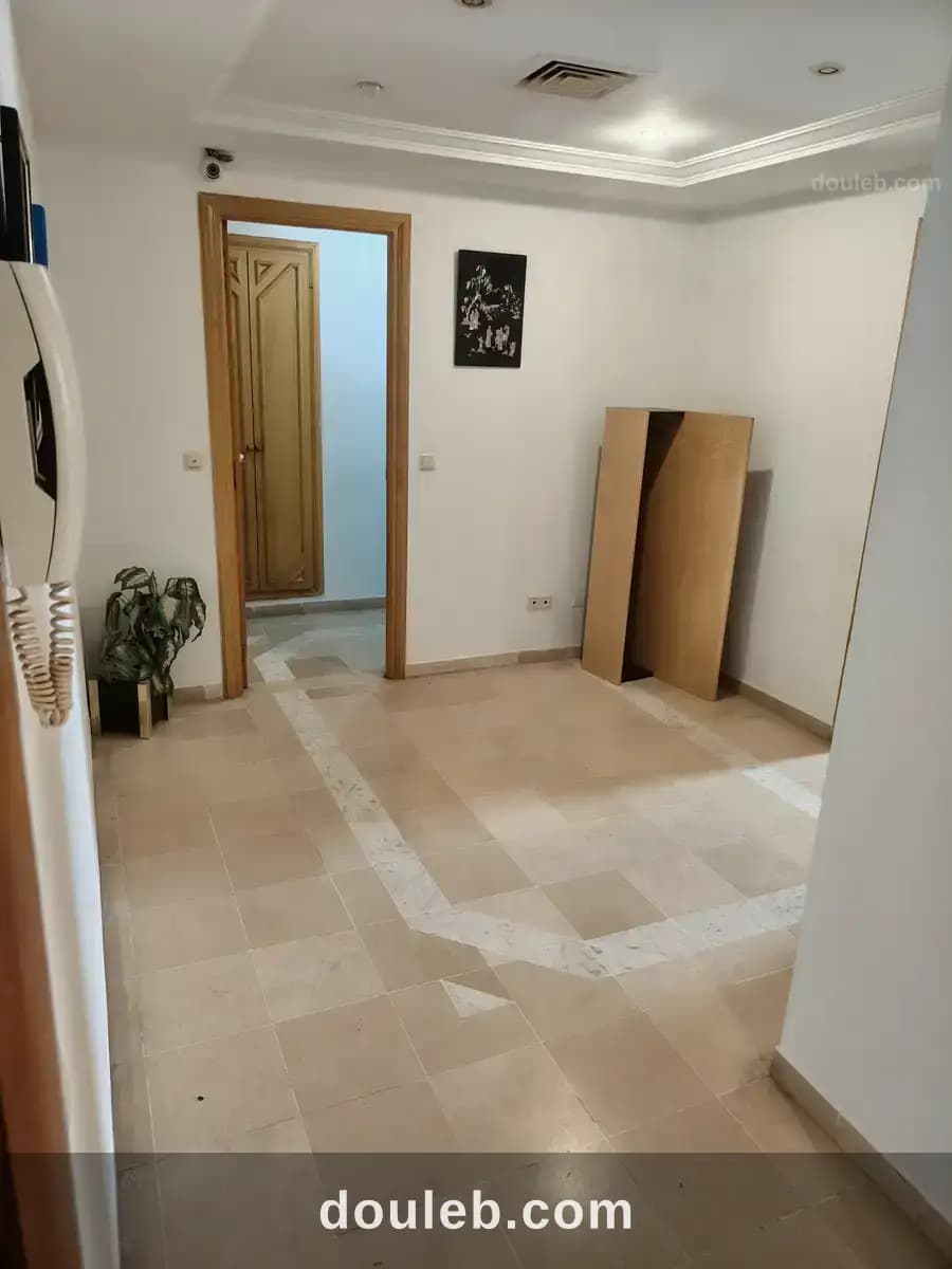 Bureau haut standing avec parking à Tunis
