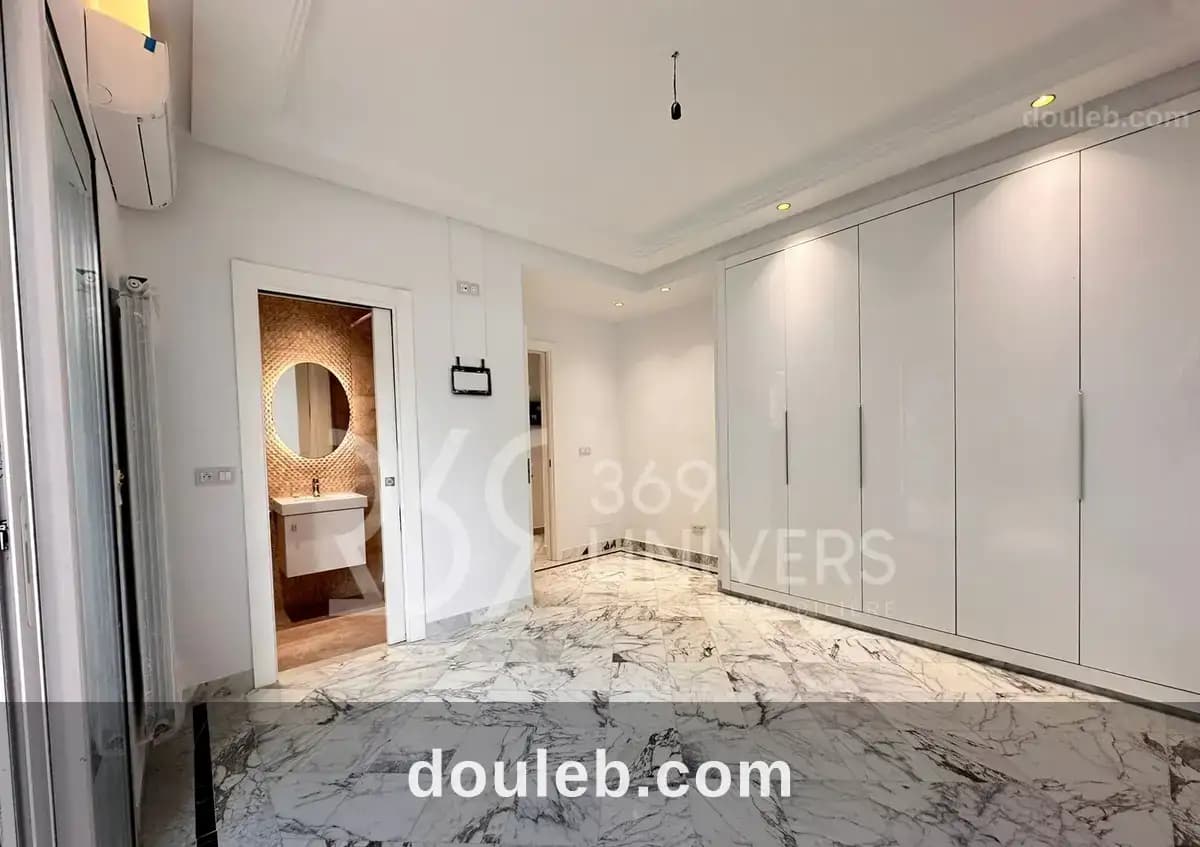 Appartement avec terrasse à gammarth ref ra104 à Tunis