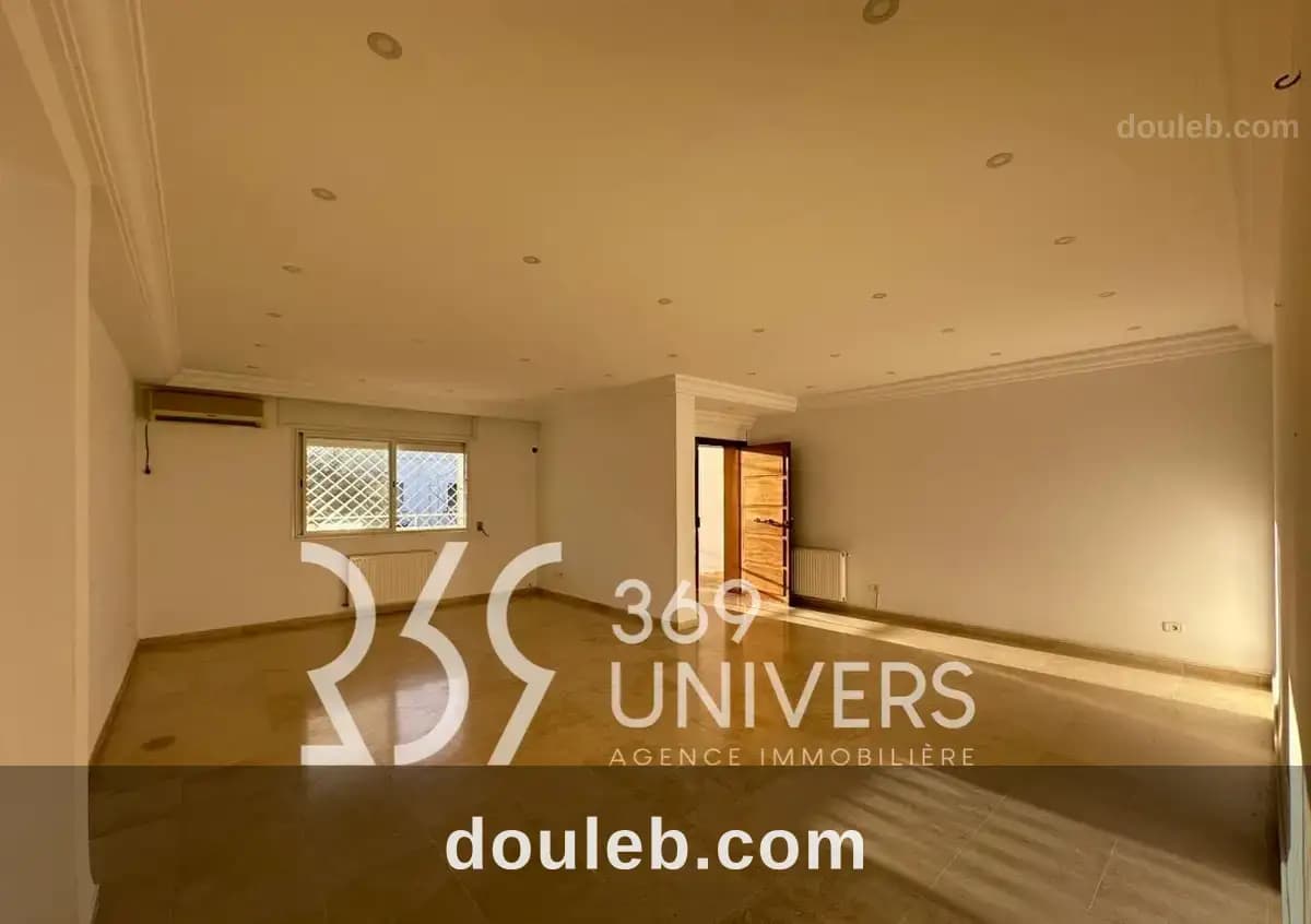 Etage de villa avec balcon à la marsa ref ra161 à Tunis