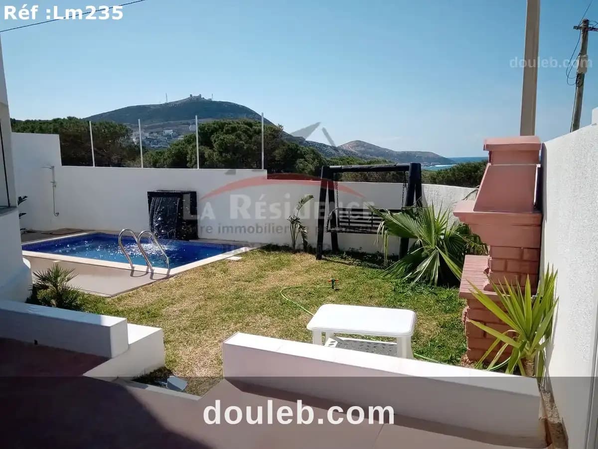 Appartement vue mer avec piscine à bizerte à Bizerte