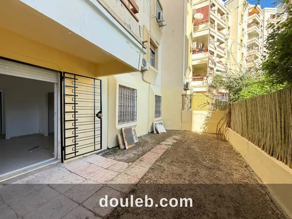 S2 avec jardin à el menzah 5 à Ariana