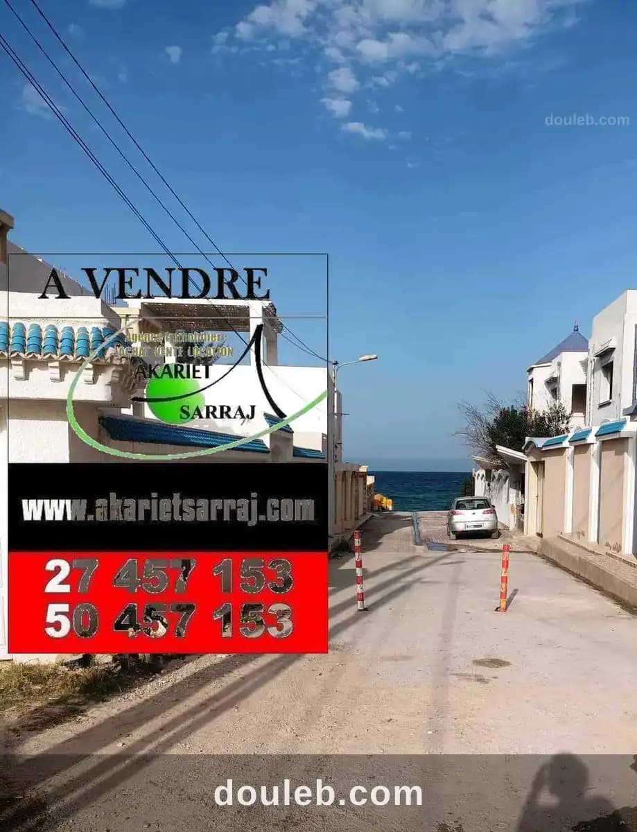 Terrain clôturé 450m deux façades à chatt mariem à Sousse