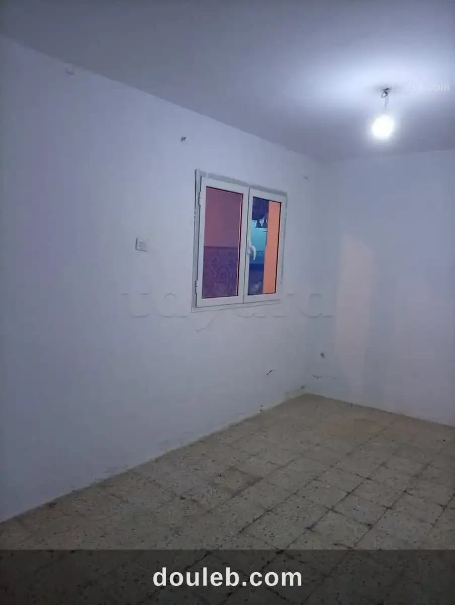 Maison vide au bardo - Miniature 4