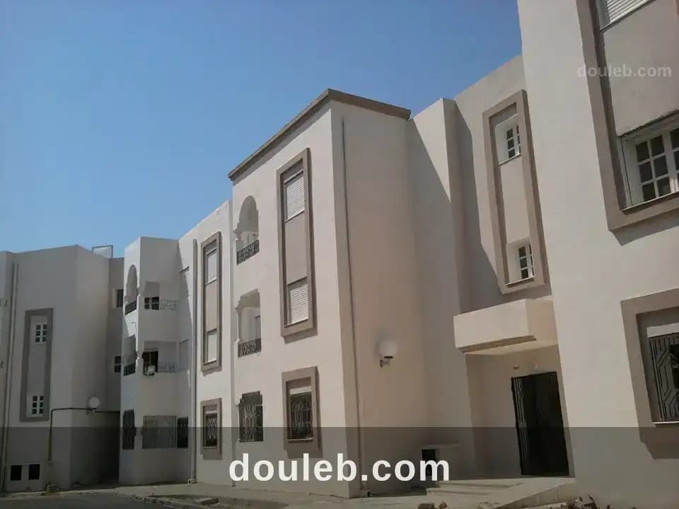 Appartement s2 à résidence maya nour jaafar à Ariana