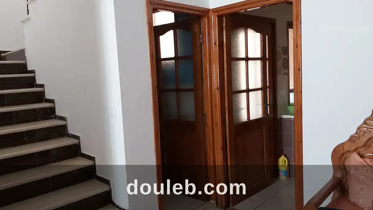 Chambre pour une fille à Tunis