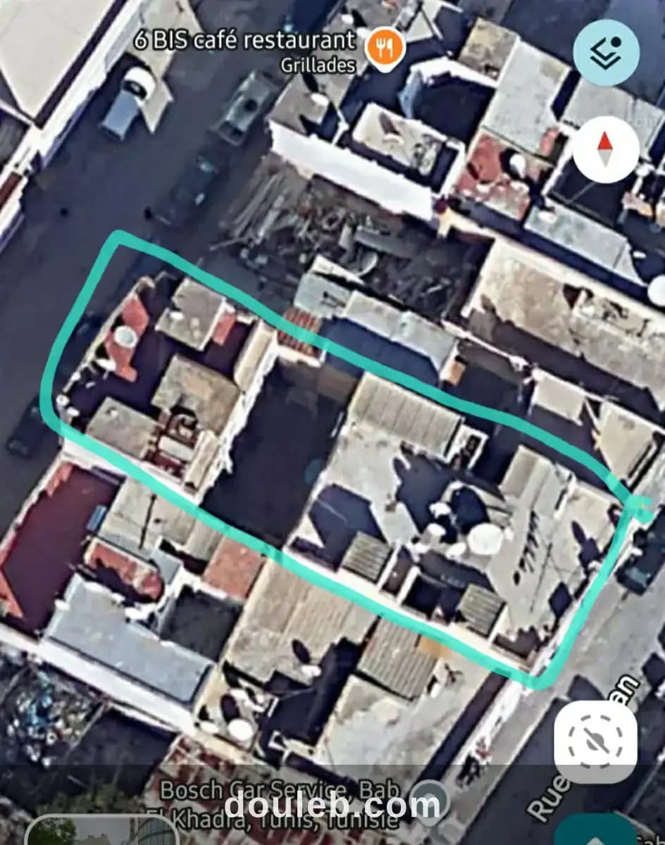 Lots de 2 immeubles à Tunis