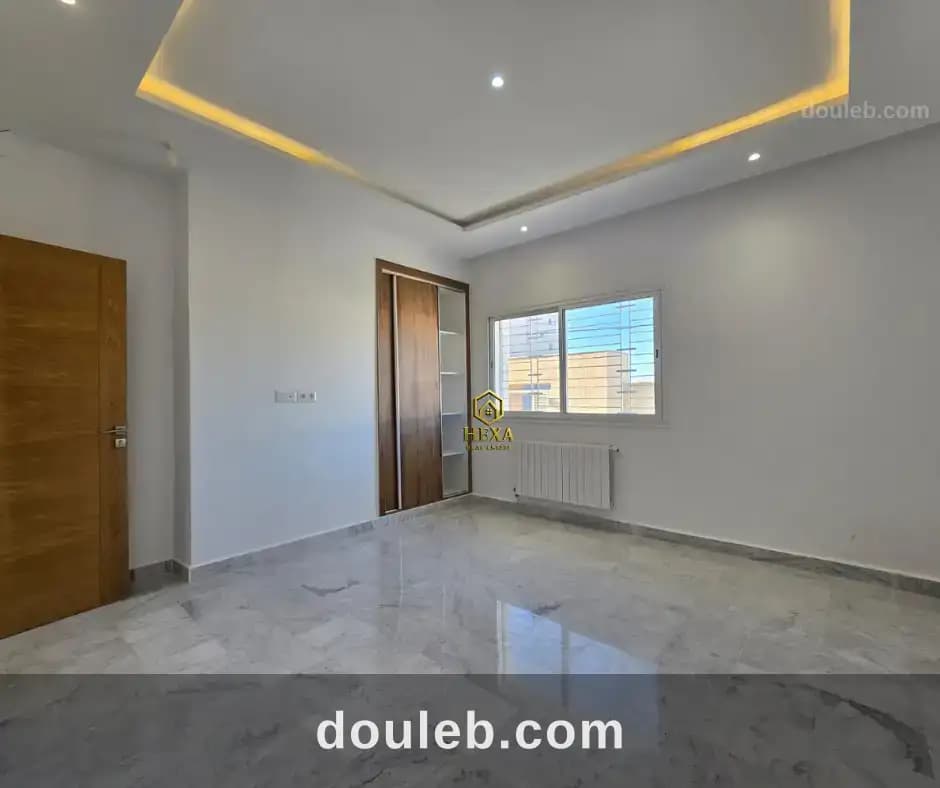 Duplex s5 à la soukra avec piscine et jardin - Miniature 5