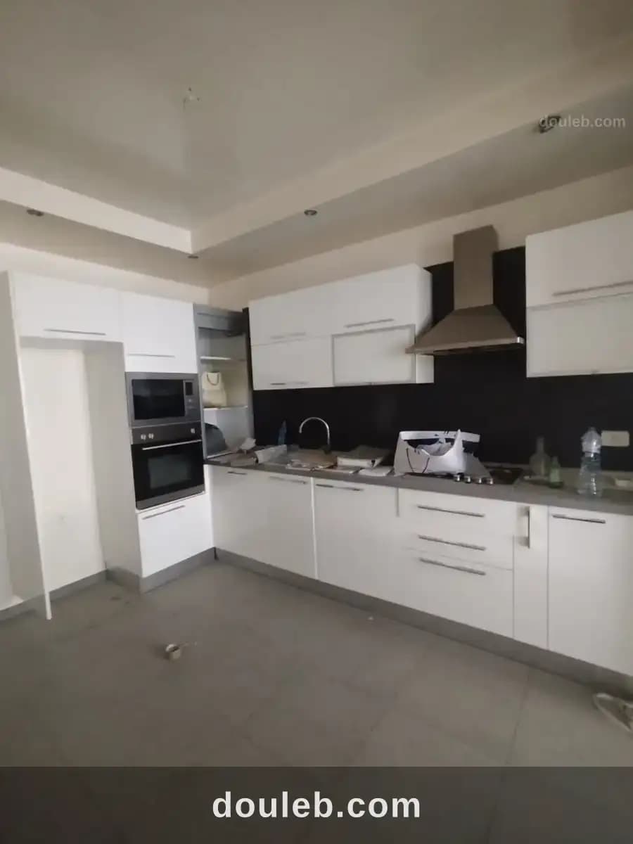 Un spacieux et lumineux duplex s2 à ennasr à Ariana