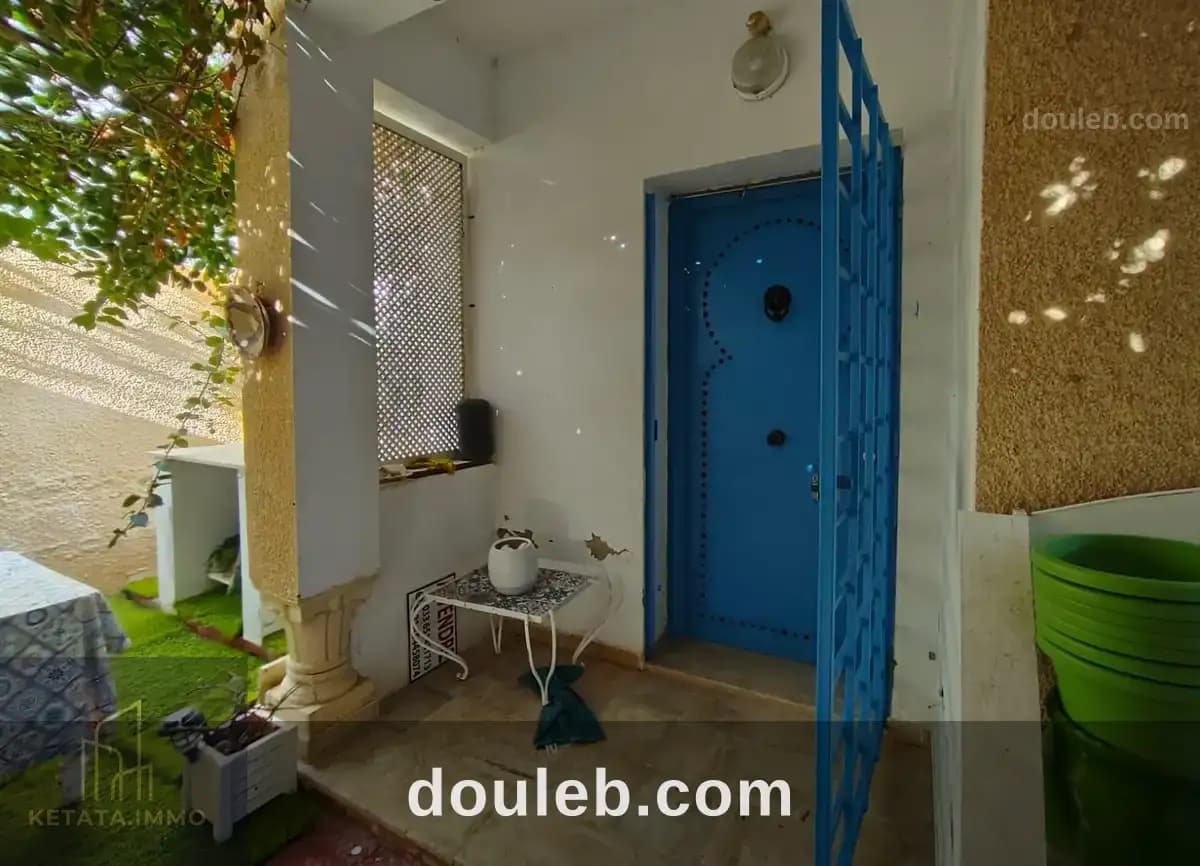 Raoued el yossr vnt maison à Ariana